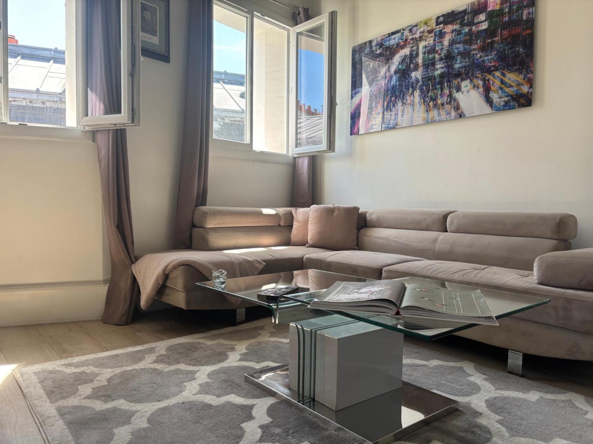 Loft Refait A Neuf En Dernier Etage 2 * Paris