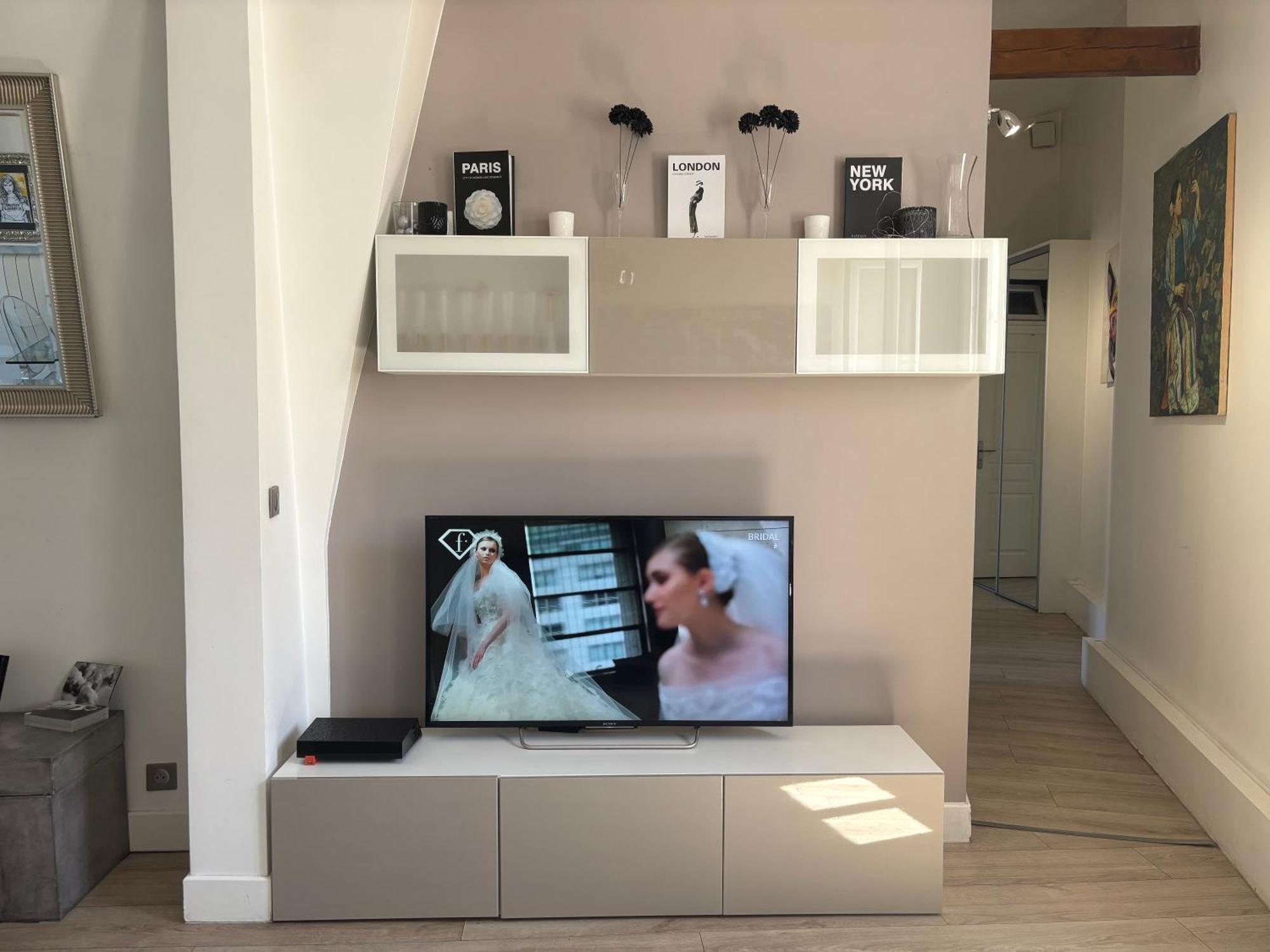 Loft Refait A Neuf En Dernier Etage 2 Paris