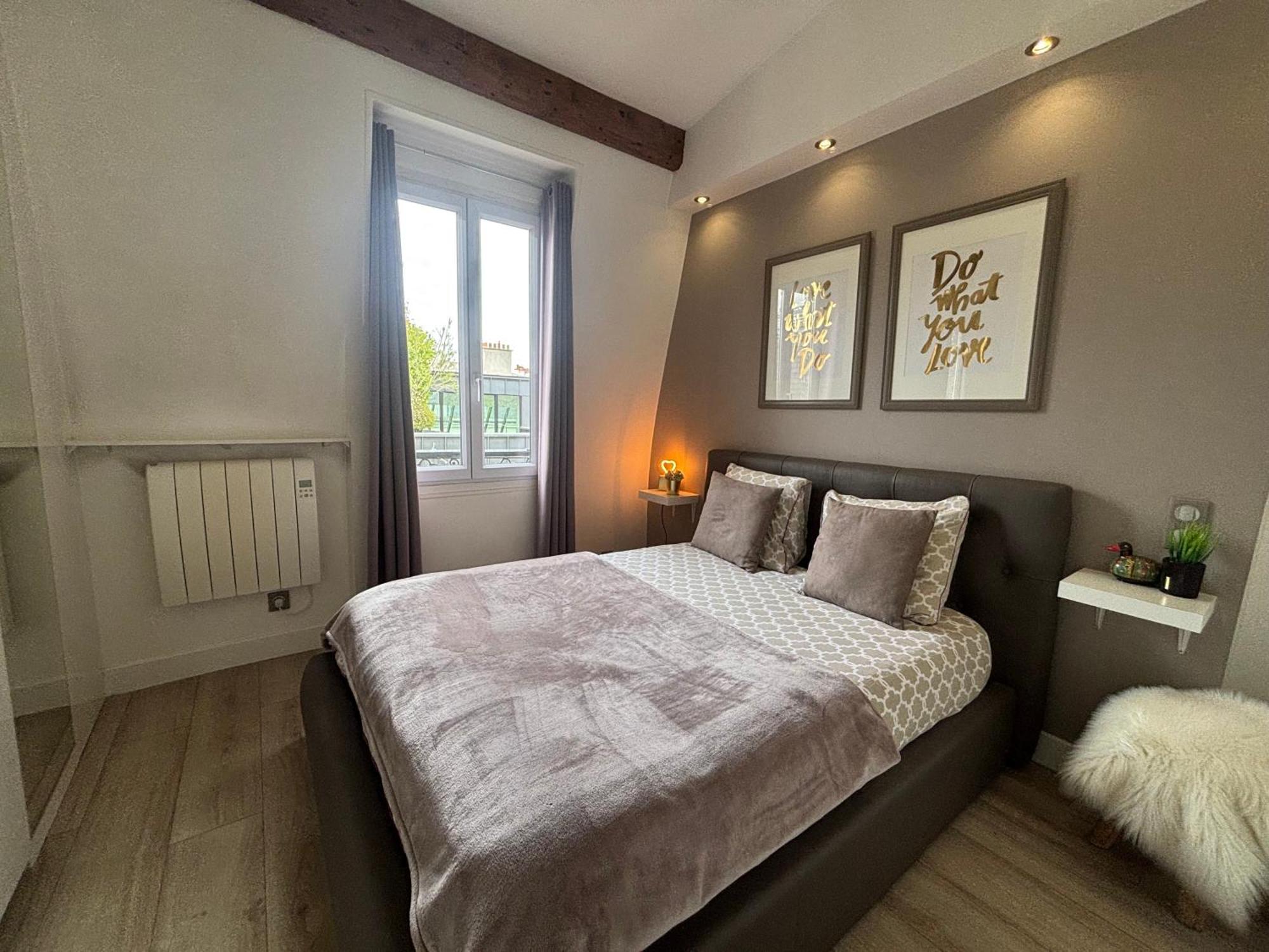 Loft Refait A Neuf En Dernier Etage 2 Apartment Paris