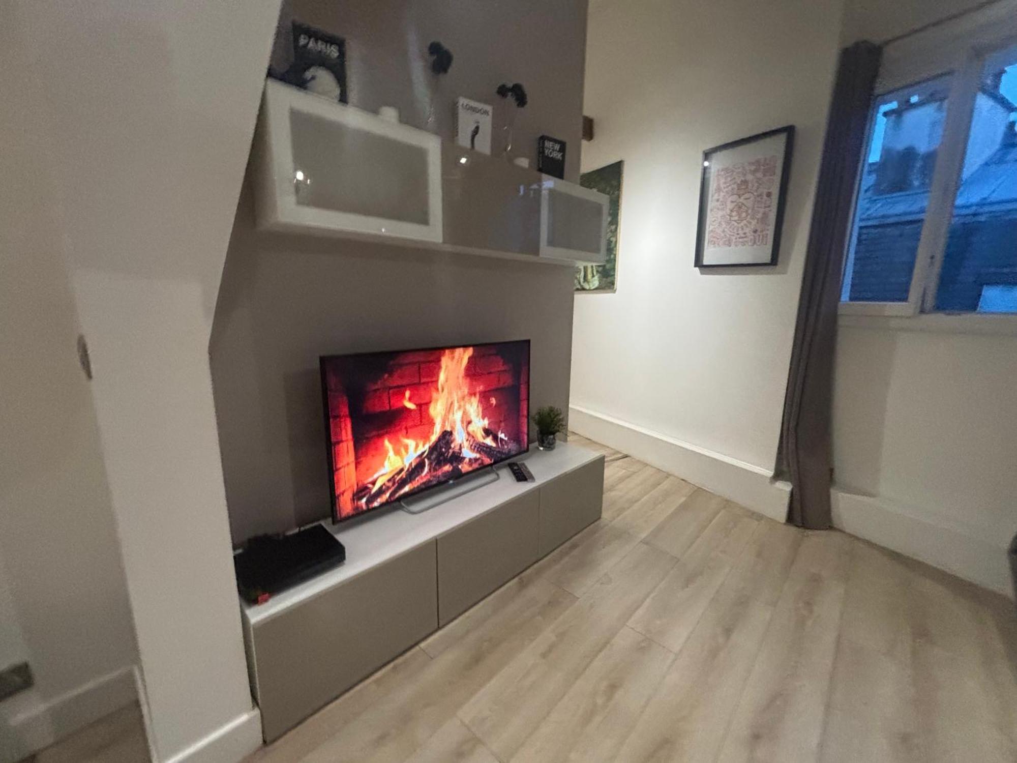 Apartment Loft Refait A Neuf En Dernier Etage 2