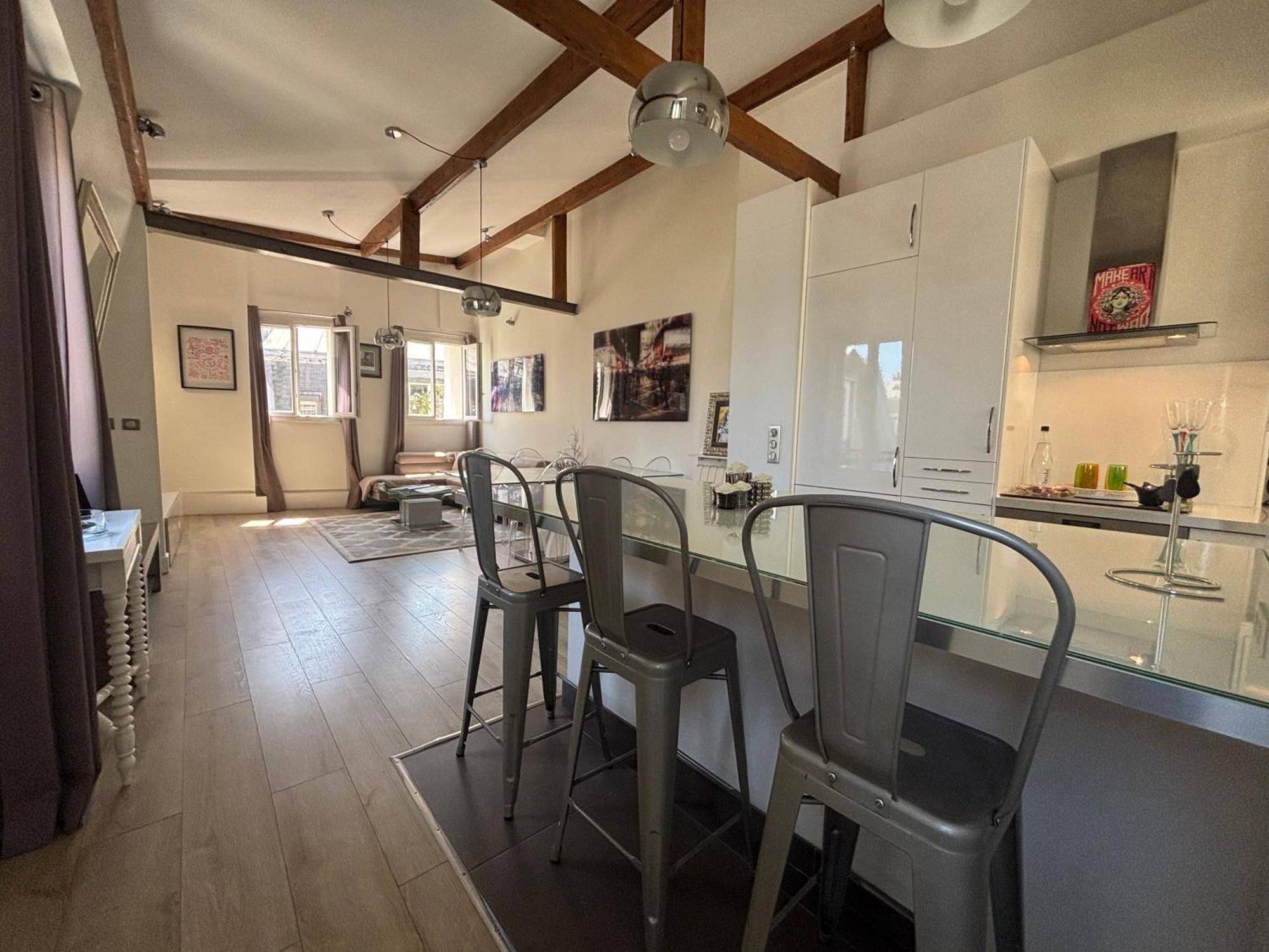 Loft Refait A Neuf En Dernier Etage 2 Apartment *